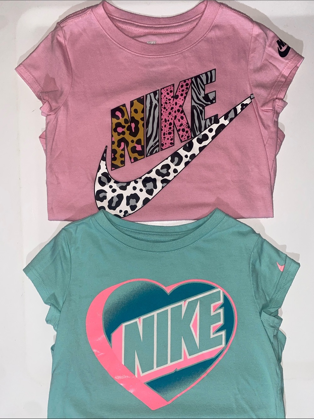 Nike Girls' Graphic Tees